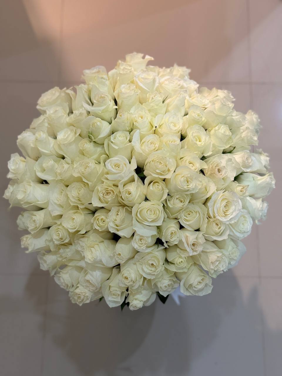 Монобукет кремовых роз